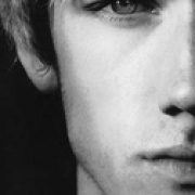 家住海边的庒先生 头像