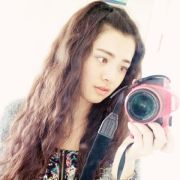 犹是故人踏雪来 头像