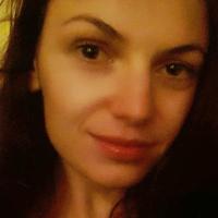 Alexandra Miles 头像