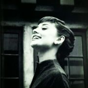 芒果街的维罗妮卡 头像