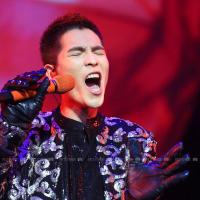 飞过天涯海角 头像