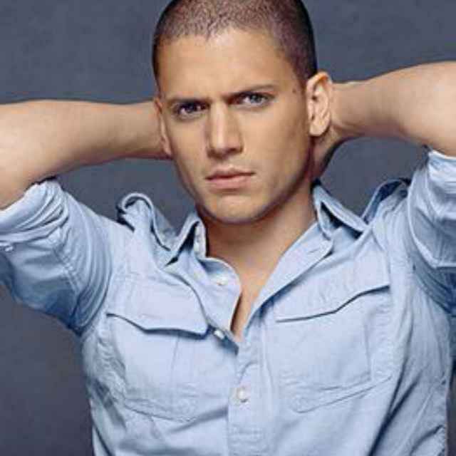 看着像好人 头像