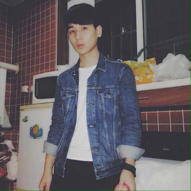 芝士就是力量🌻✨ 头像