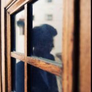 是谁在敲打我田 头像