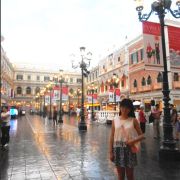 倒立的世界_我在 头像