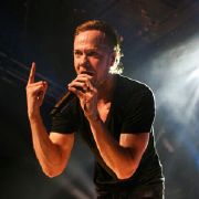 拼命的争取不如放弃 头像