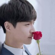 派拉蒙耳朵虫 头像