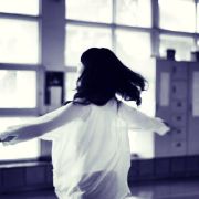 桃桃桃木子 头像