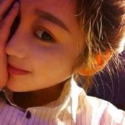 小任任又不是小能人 头像