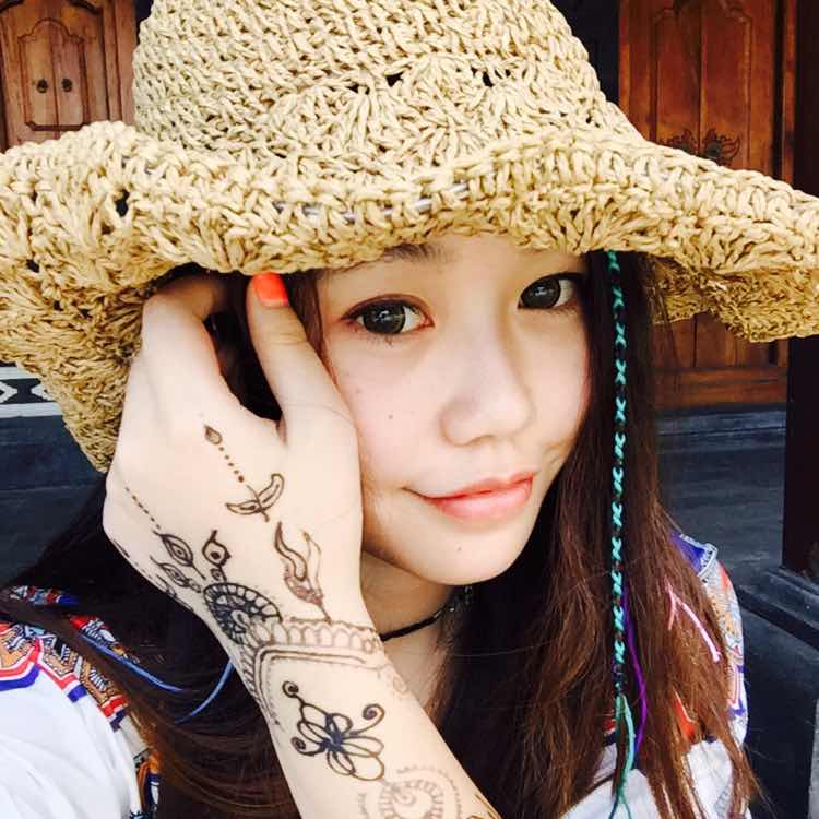 ^🐰wenzi🐰^ 头像