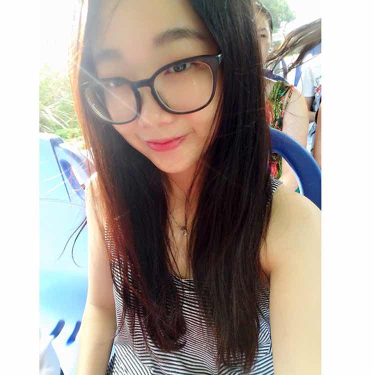 😘小K 🍧 头像