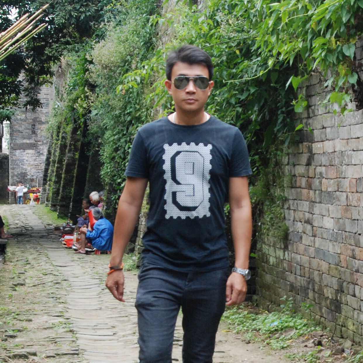 ༺ཎཽཾ། 陌离 །ནཽཾ༻ 头像