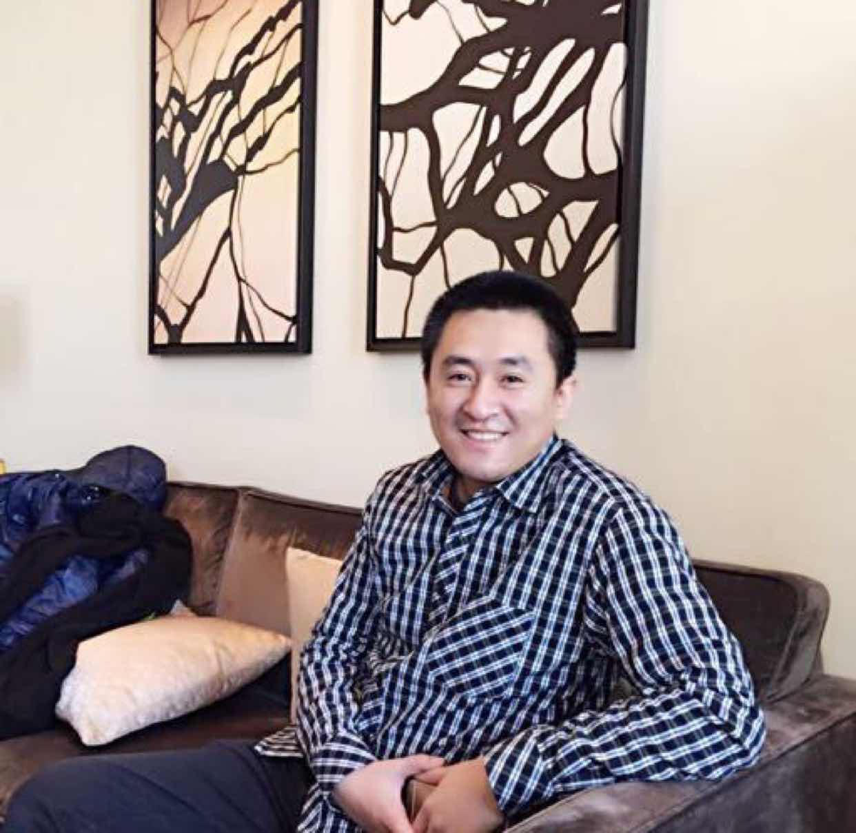 王錾（赞） 头像