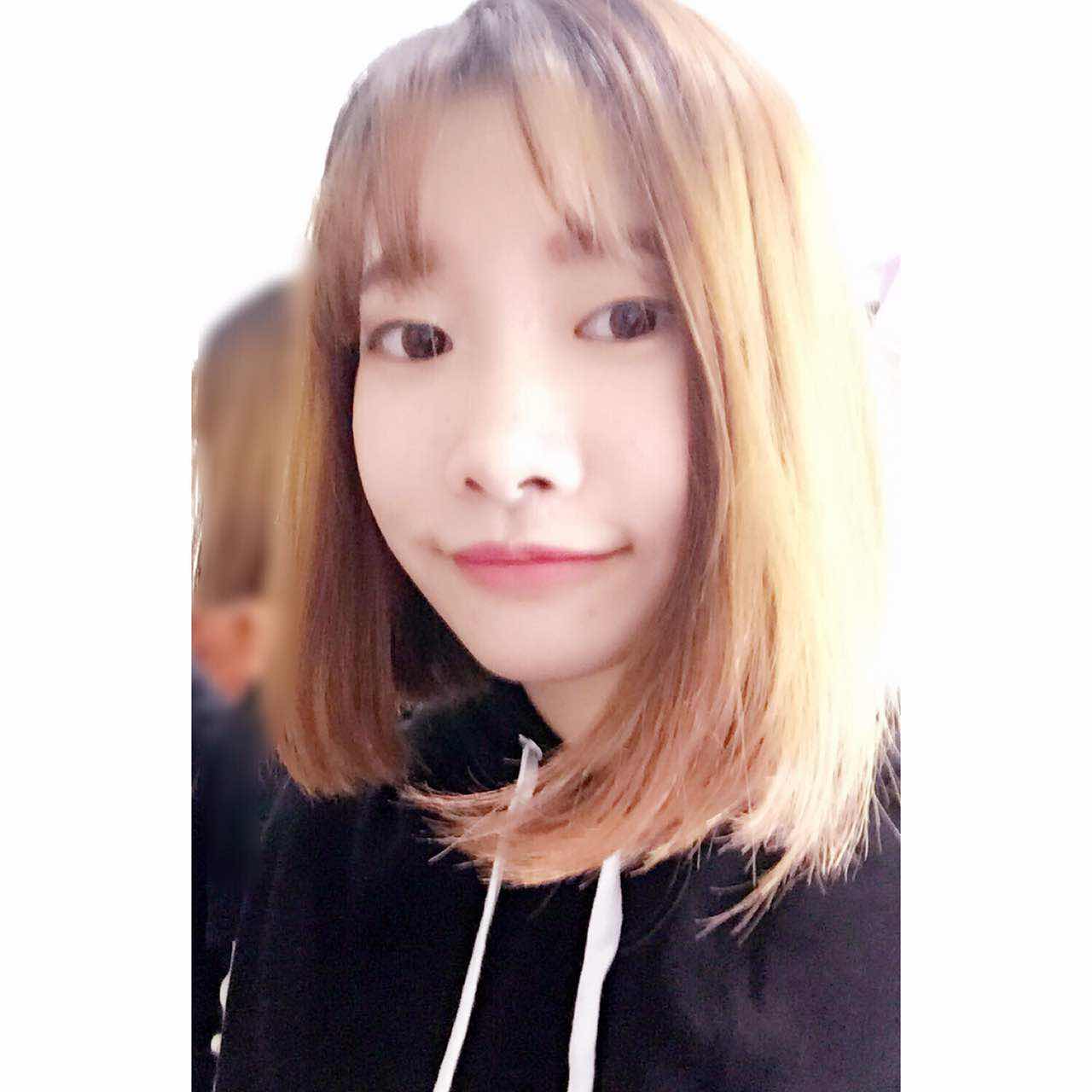 熊小仙儿。 头像