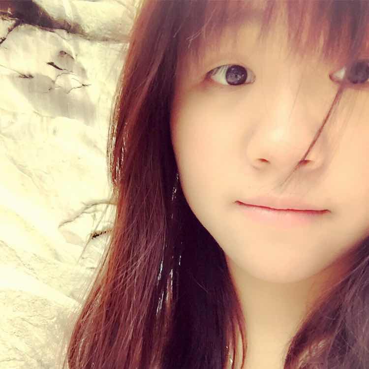 小小小小雅 头像