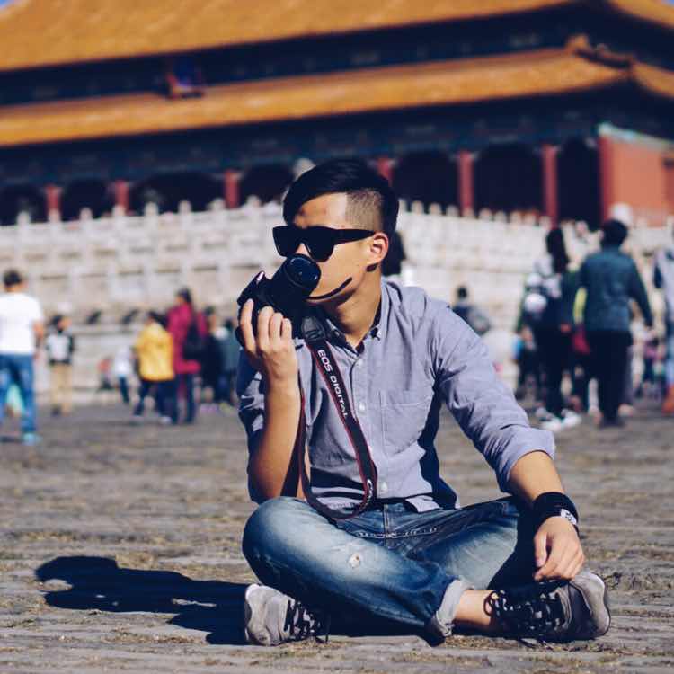 翟了个辉Harry 头像