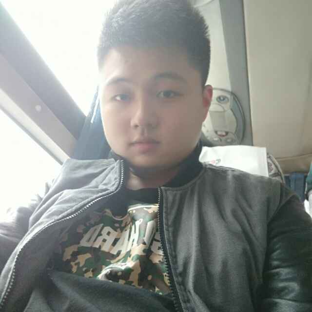 念晨晨晨晨晨 头像