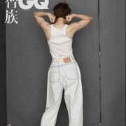 七彩炫酷江小强 头像