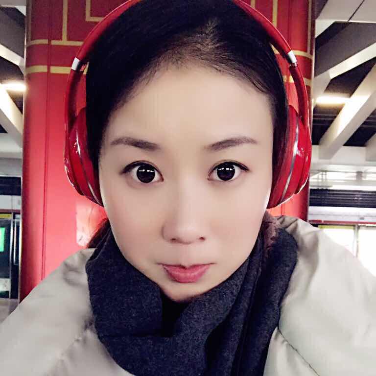 孙佩云 👽 头像