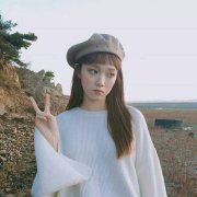 仍有许多许多梦 头像