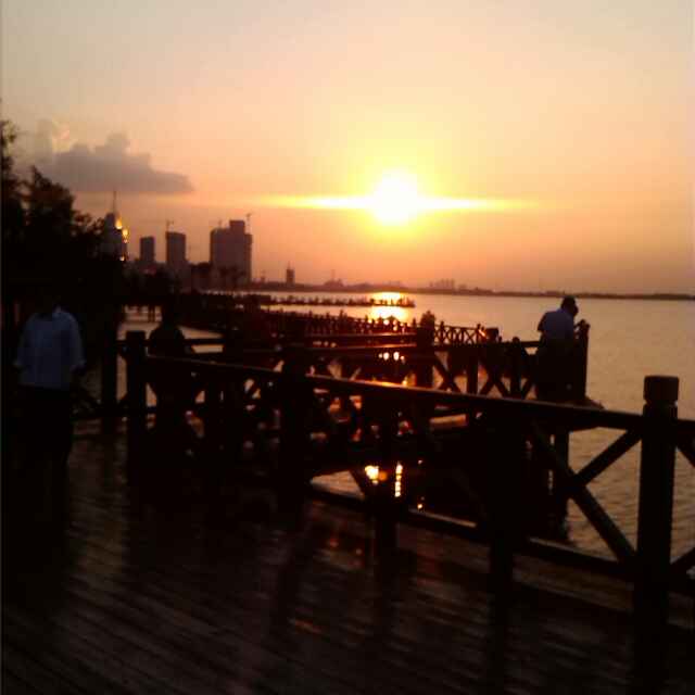 疯了的少年 头像