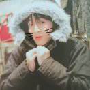 百年安好不离笑 头像