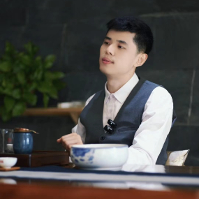 亿点信息差 头像