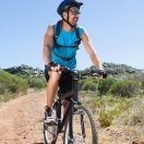 做一道穿透乌云的光 头像