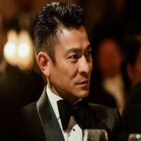 鹦鹉不是鸟 头像