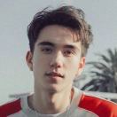 Sꫀꪀડitiꪜꫀ. 头像