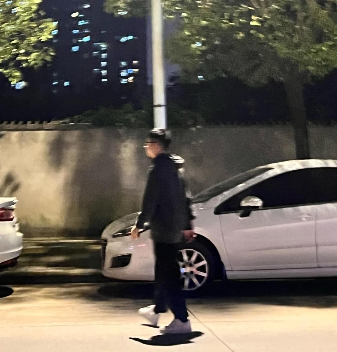 睡醒了的某某阳 头像